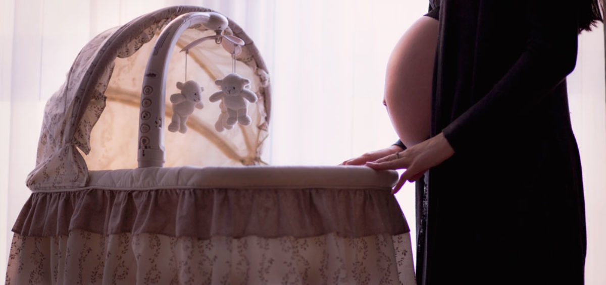 pregnant-utero-affitto-camera-minorile-palermo